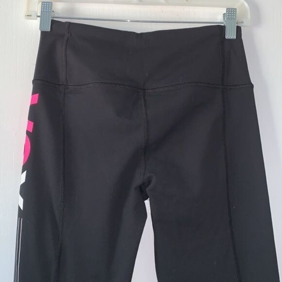 Victorias Secret VSX Sport Black Leggings With Pink Logo & Striped Design Size S - Picture 9 of 10